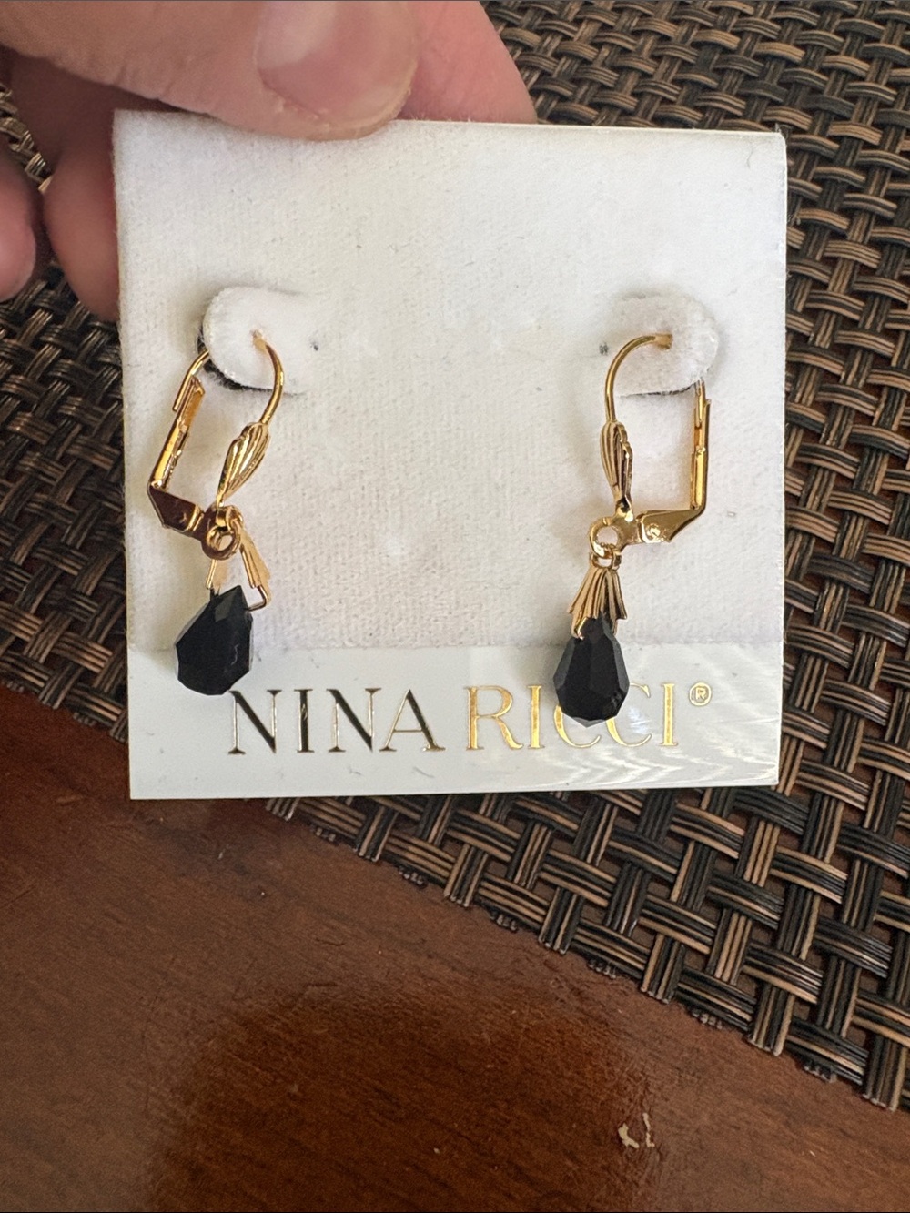 Nina Ricci Gold plated rope necklace brand new w tags black onyx/gold earrings - Picture 3 of 5